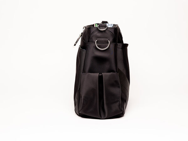 The Tournament Traveler